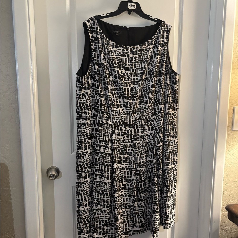 Jones New York Black & White Patterned Sleeveless Dress 24W